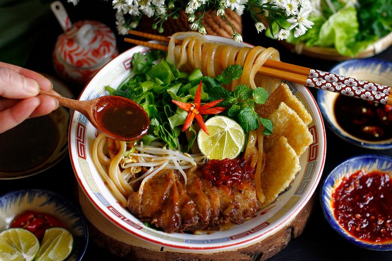 cao-lau-hoi-an
