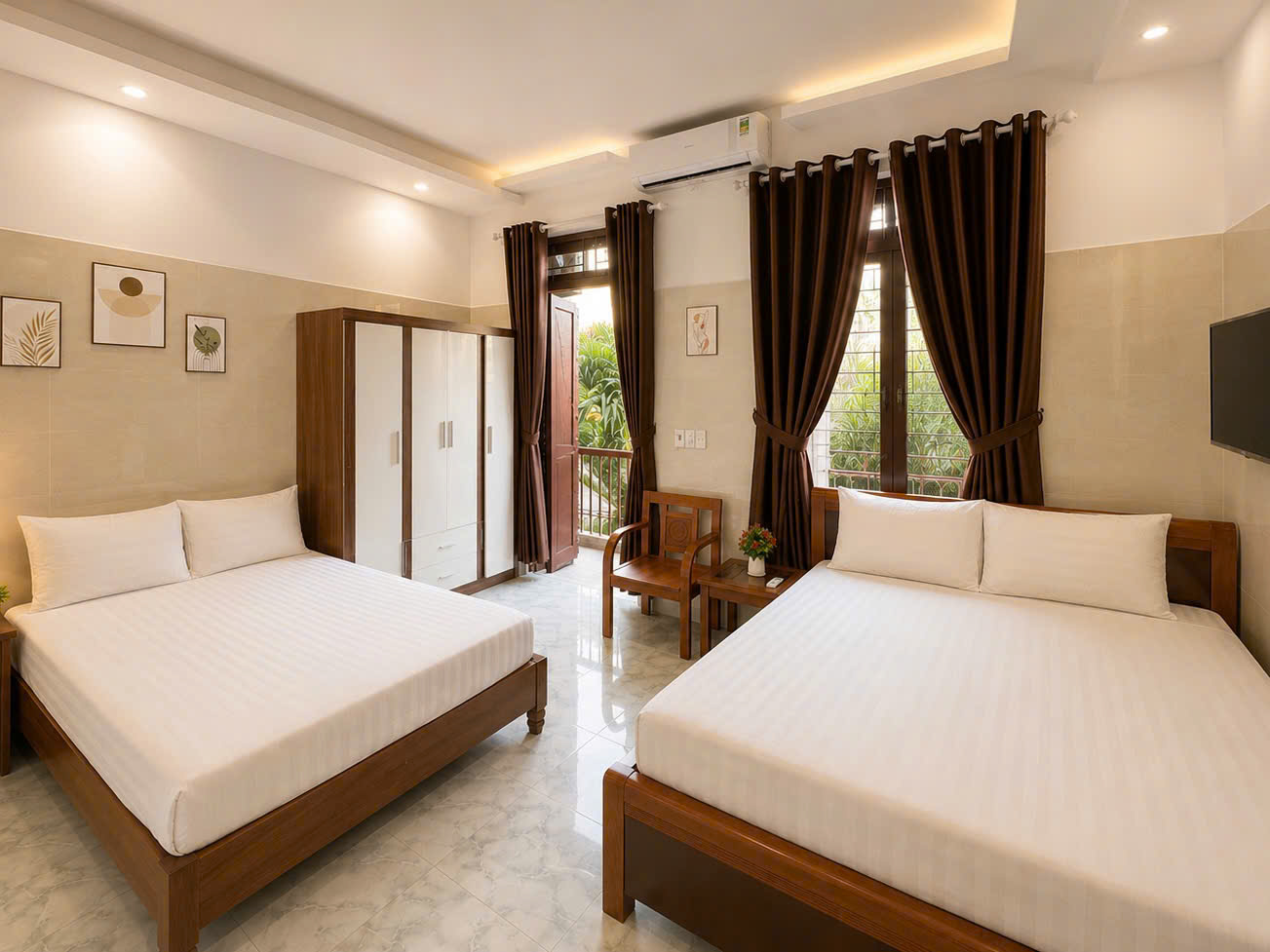 Standard Window Room - Trang chủ
